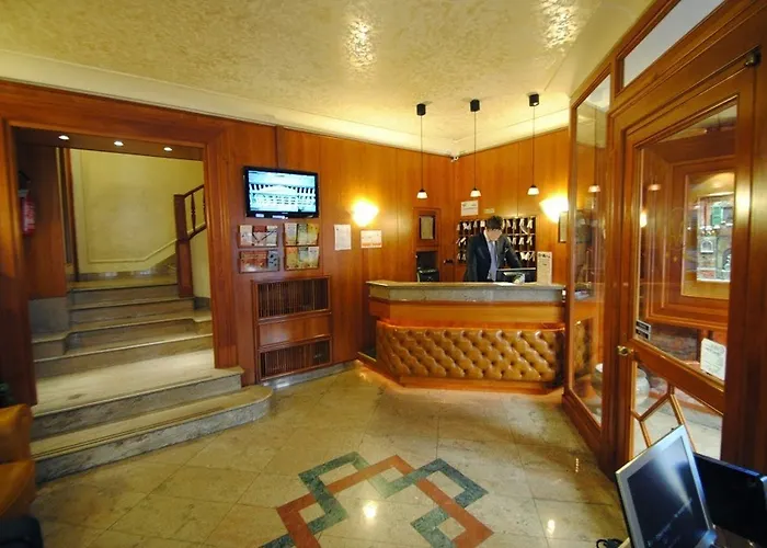 Verona 3* רומא
